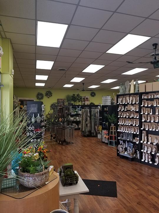 Daffodilly's Flowers & Gifts Batesville, IN